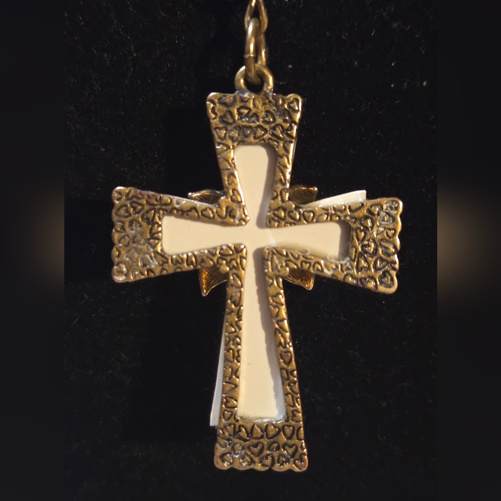 Betsey Johnson Vintage Animal/Lace Print Gold Cross Pendant Necklace - Picture 4 of 6